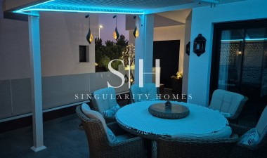 Odsprzedaż - Villa - Los Montesinos - Costa Blanca