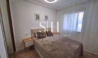 Odsprzedaż - Bungalow - Torrevieja - Sector 25