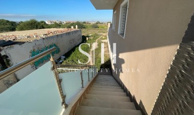 Odsprzedaż - Villa - Torrevieja - La Siesta - El Salado - Torreta