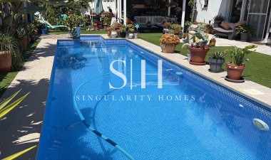 Odsprzedaż - Villa - Torrevieja - La Siesta - El Salado - Torreta