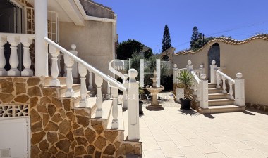 Återförsäljning - Villa - Torrevieja - Costa Blanca