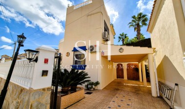 Wiederverkauf - Villa - Orihuela Costa - Costa Blanca