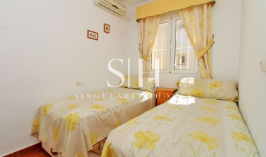Resale - Apartment / flat - Orihuela Costa - Villamartin
