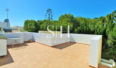 Resale - Apartment / flat - Orihuela Costa - Villamartin