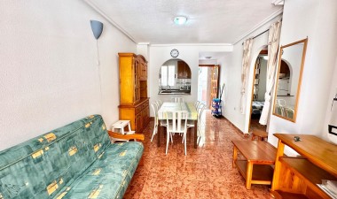 Resale - Bungalow - Torrevieja - Playa de los Locos