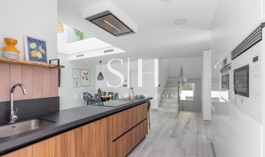 Odsprzedaż - Villa - Orihuela Costa - Lomas de Cabo Roig