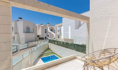 Odsprzedaż - Villa - Orihuela Costa - Lomas de Cabo Roig
