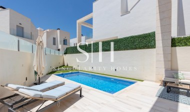 Odsprzedaż - Villa - Orihuela Costa - Lomas de Cabo Roig