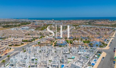 Odsprzedaż - Villa - Orihuela Costa - Lomas de Cabo Roig
