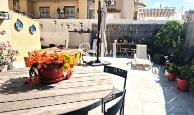 Resale - House - El Galan - Inland