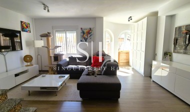 Resale - House - El Galan - Inland