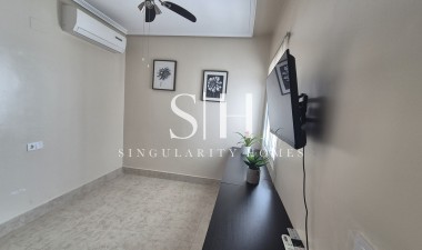 Reventa - Villa - San Miguel de Salinas - Inland