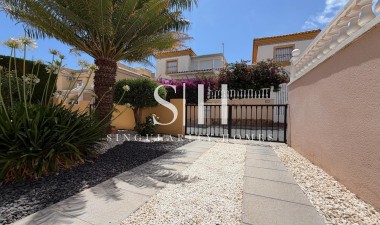 Resale - House - Orihuela Costa - Los Dolses