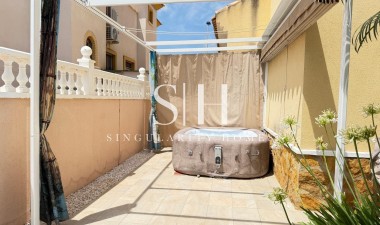 Resale - House - Orihuela Costa - Los Dolses