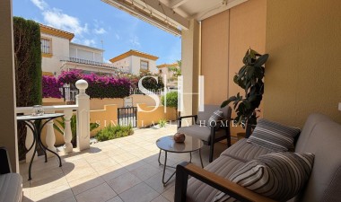 Resale - House - Orihuela Costa - Los Dolses