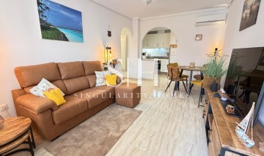 Resale - House - Orihuela Costa - Los Dolses