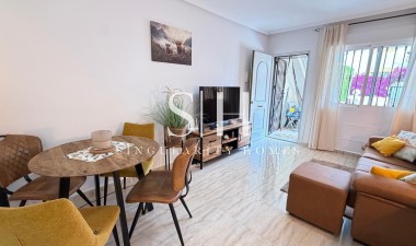 Resale - House - Orihuela Costa - Los Dolses