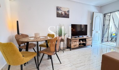 Resale - House - Orihuela Costa - Los Dolses