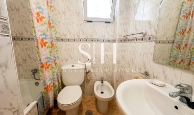 Resale - Bungalow - Orihuela Costa - Costa Blanca