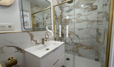 Wiederverkauf - Wohnung - Torrevieja - Punta prima