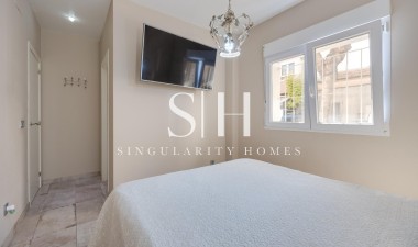 Resale - House - Torrevieja - Centro