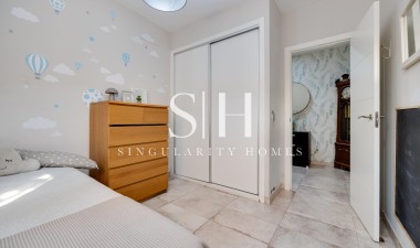 Resale - House - Torrevieja - Centro