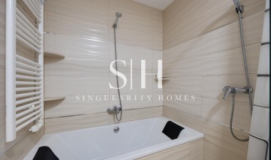 Resale - House - Torrevieja - Centro