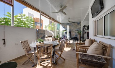Resale - House - Torrevieja - Centro
