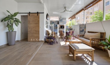 Resale - House - Torrevieja - Centro
