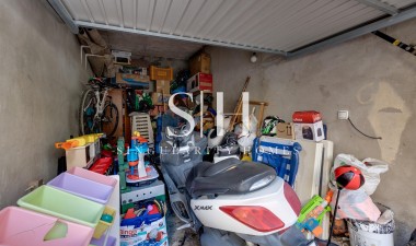 Resale - House - Torrevieja - Centro