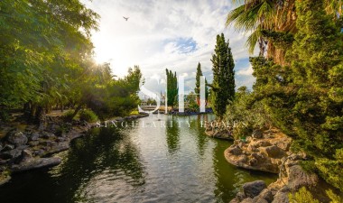 Resale - House - Torrevieja - Centro
