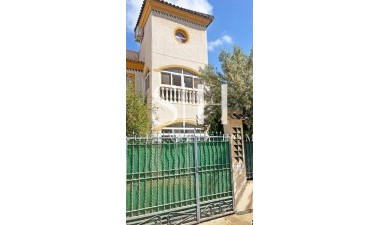 Resale - House - Guardamar del Segura - El Edén - Los Estaños