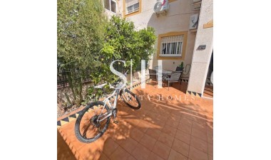 Resale - House - Guardamar del Segura - El Edén - Los Estaños