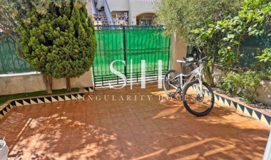 Resale - House - Guardamar del Segura - El Edén - Los Estaños