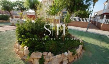 Resale - Bungalow - Orihuela Costa - Costa Blanca