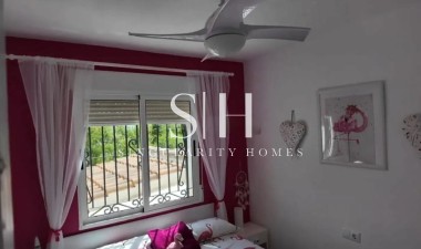 Resale - House - Orihuela Costa - Los Almendros-la Florida