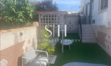 Resale - House - Orihuela Costa - Los Almendros-la Florida