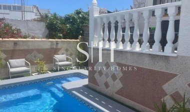 Resale - House - Orihuela Costa - Los Almendros-la Florida