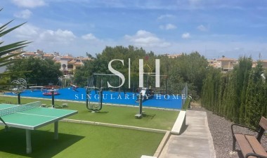 Resale - House - Orihuela Costa - Los Almendros-la Florida