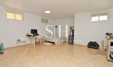 Resale - House - San Miguel de Salinas