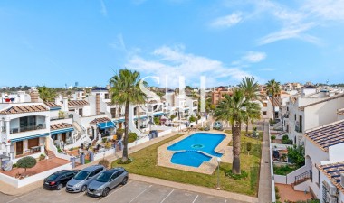 Resale - Apartment / flat - Orihuela Costa - Villamartín
