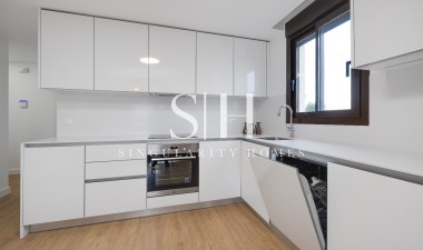 Resale - Apartment / flat - Orihuela Costa - Villamartín