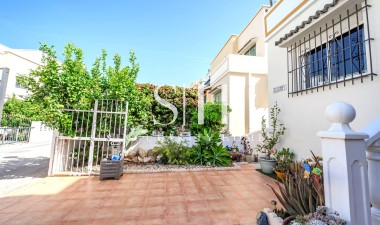 Wiederverkauf - Villa - Torrevieja - Res Valle de los pinos