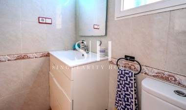 Wiederverkauf - Villa - Torrevieja - Res Valle de los pinos