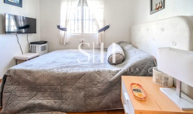 Wiederverkauf - Villa - Torrevieja - Res Valle de los pinos