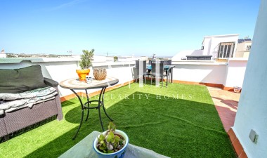 Wiederverkauf - Villa - Torrevieja - Res Valle de los pinos