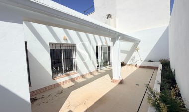 Resale - House - Catral - Costa Blanca
