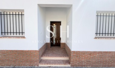 Resale - House - Catral - Costa Blanca