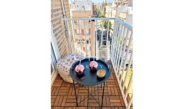Resale - Apartment / flat - Torrevieja - Centro