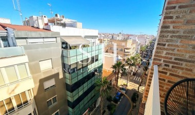 Resale - Apartment / flat - Torrevieja - Centro